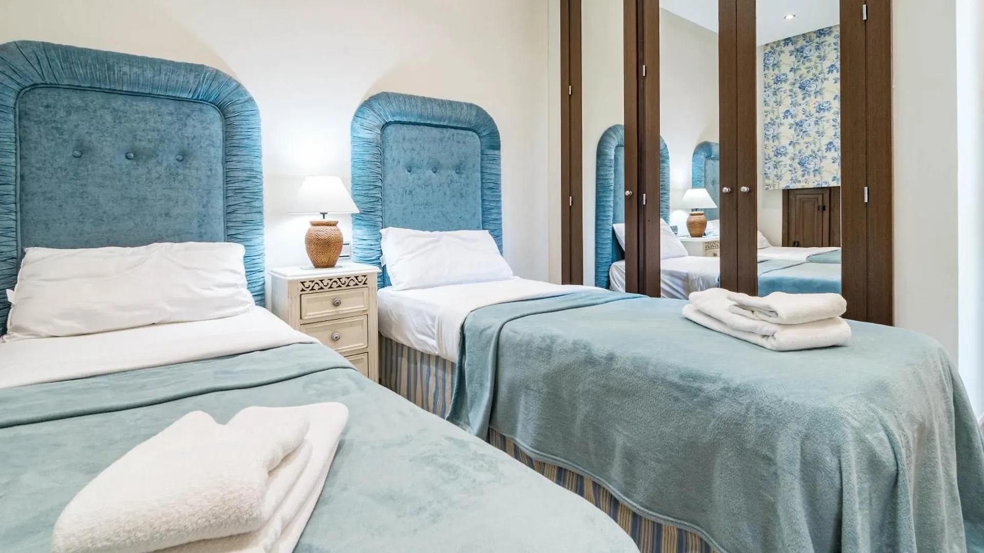 Apartment Bp7C.2A Beachfront Penthouse With Private Pool Estepona