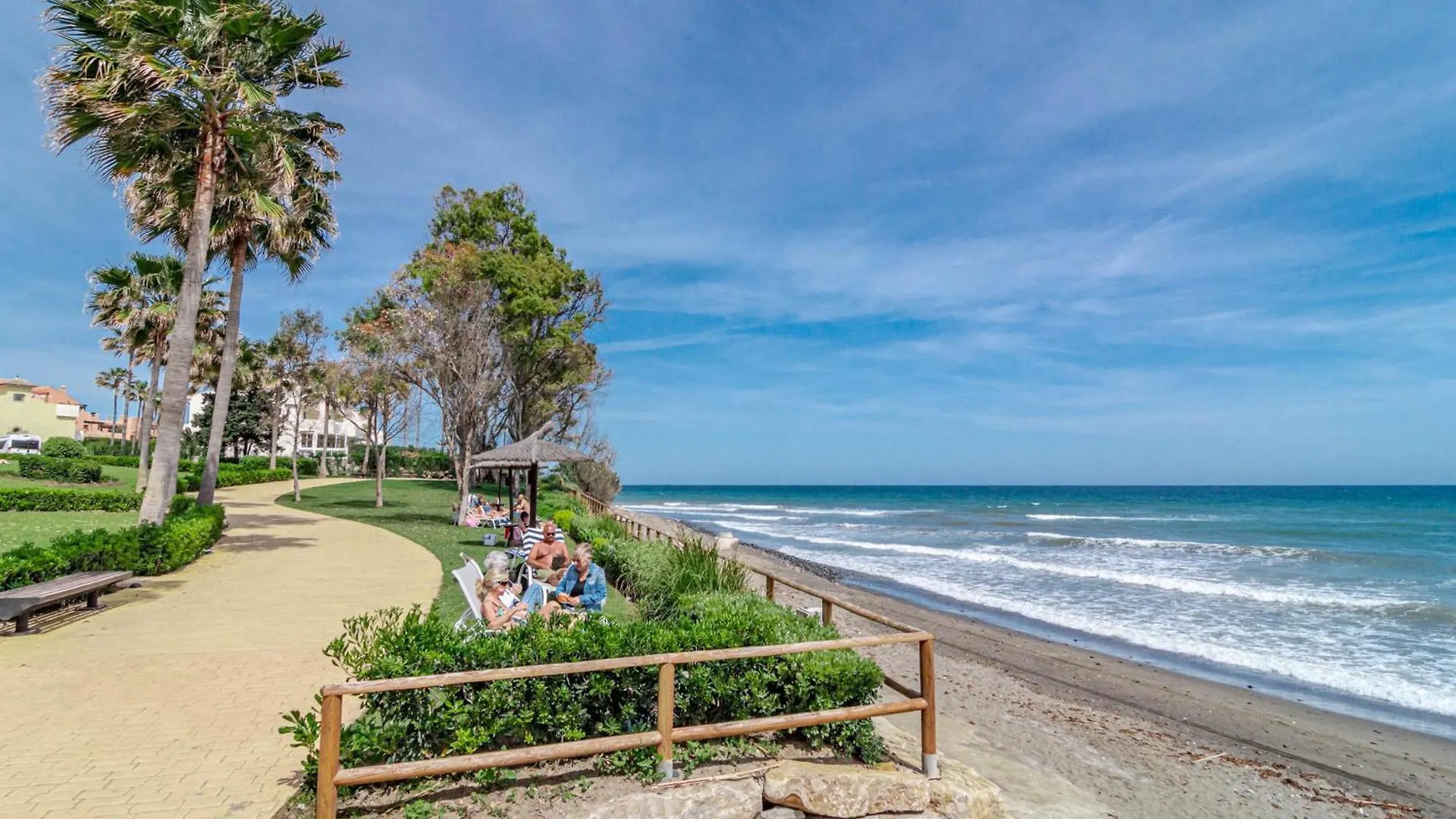 Apartment Bp7C.2A Beachfront Penthouse With Private Pool Estepona Spain