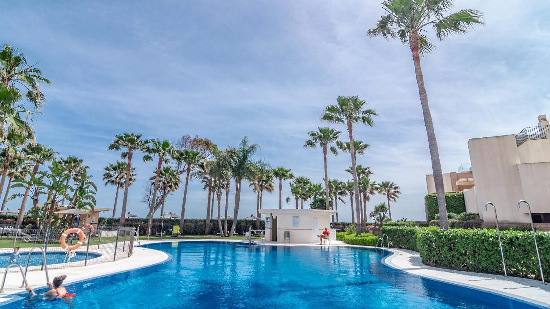 アパート Bp7C.2A Beachfront Penthouse With Private Pool エステポナ スペイン